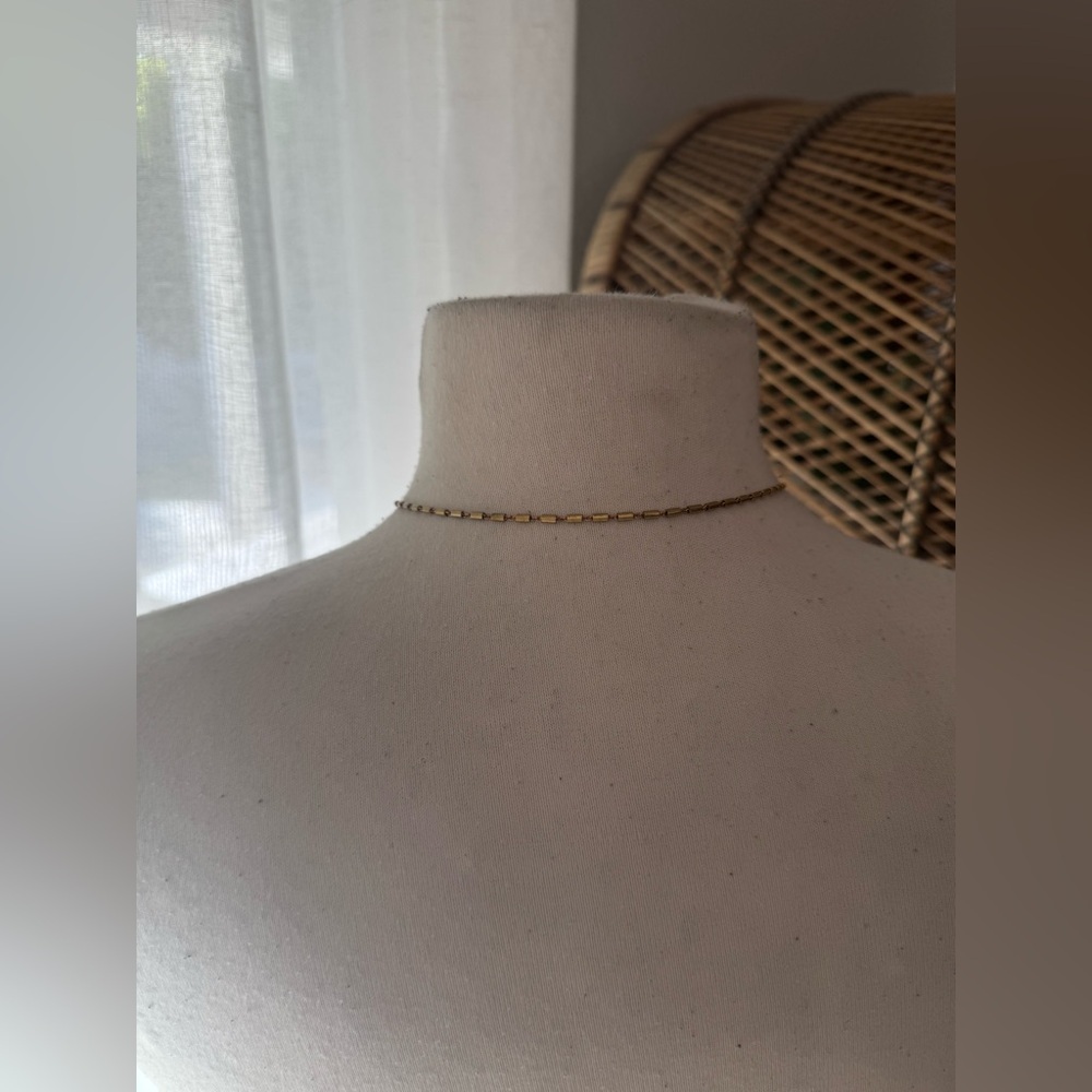 Gem‎ stone Elegant Gold Color White Pendant Necklace - Picture 5 of 5